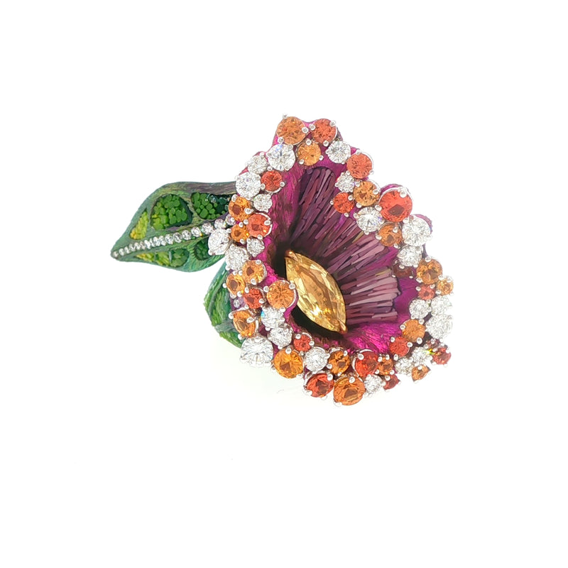 Pink sapphire halo ring captured with GemSparkle