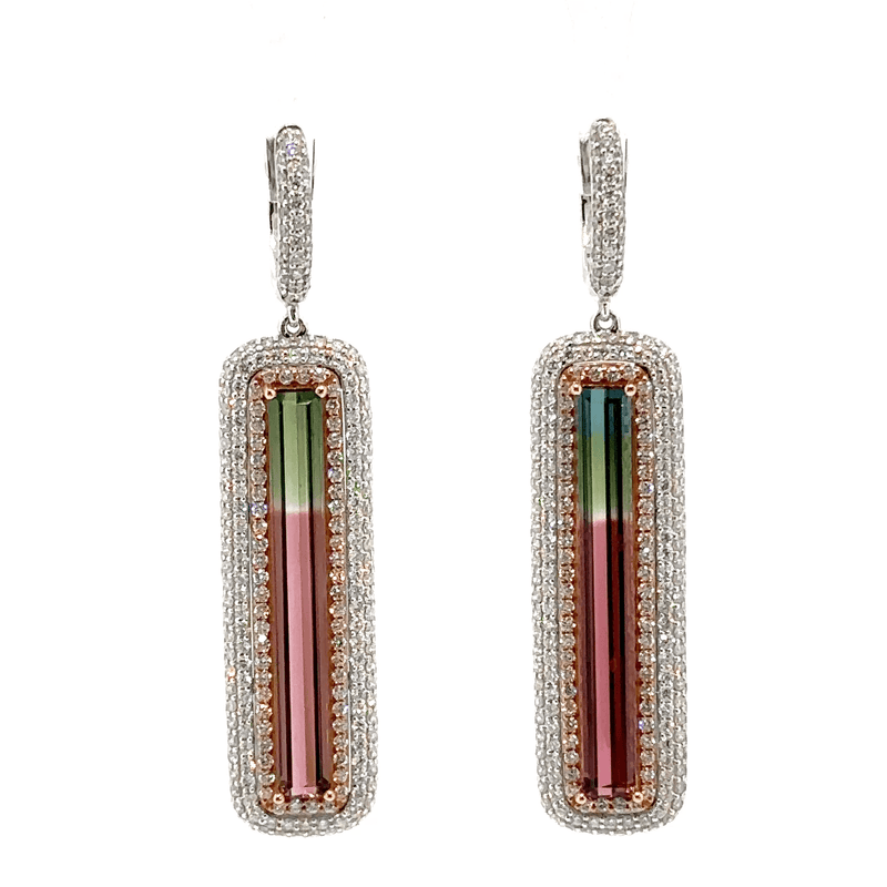 Diamond stud earrings photo captured with GemSparkle