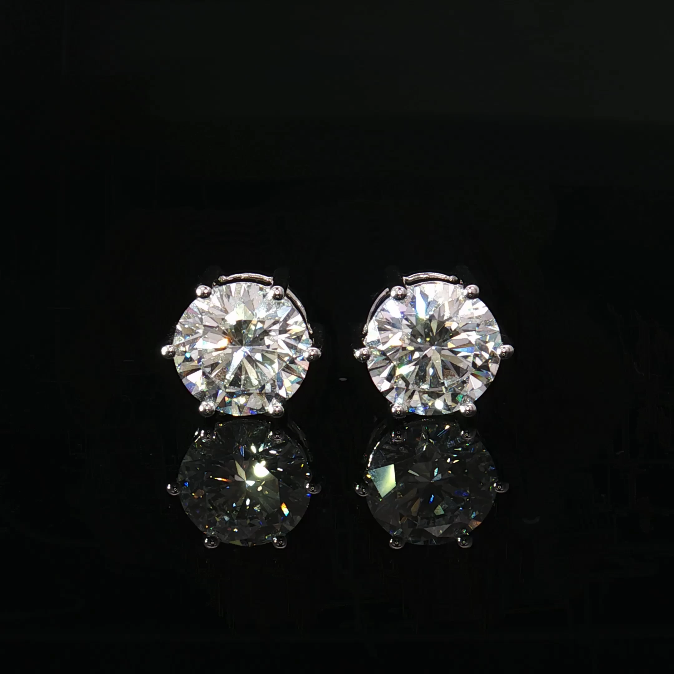 Diamond stud earrings photo captured with GemSparkle