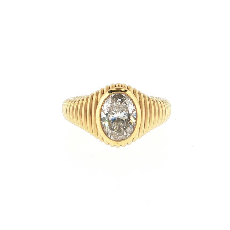 Diamond stud earrings photo captured with GemSparkle