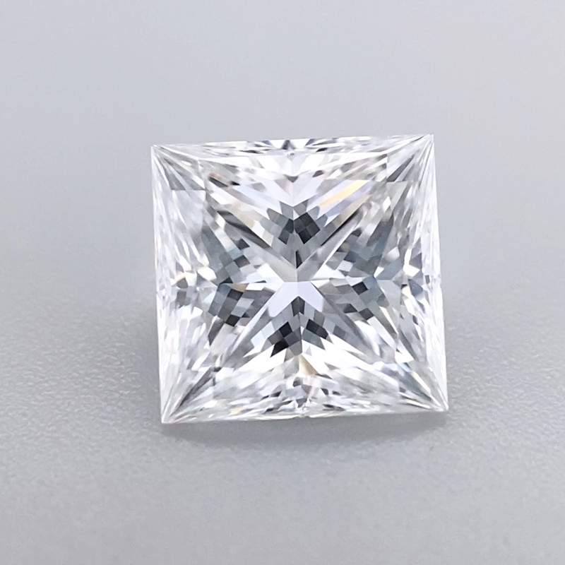 Fancy color diamond ring photo captured with GemSparkle
